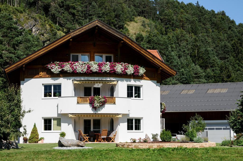 Ferienwohnung Gundolf Christine Arzl im Pitztal Room photo