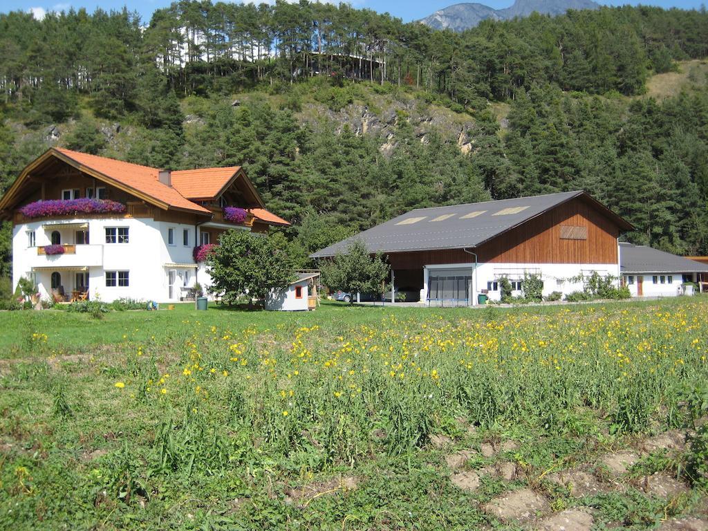 Ferienwohnung Gundolf Christine Arzl im Pitztal Room photo